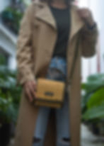 Mala Aurora Mini em couro verde seco mala artesanal feita a mao