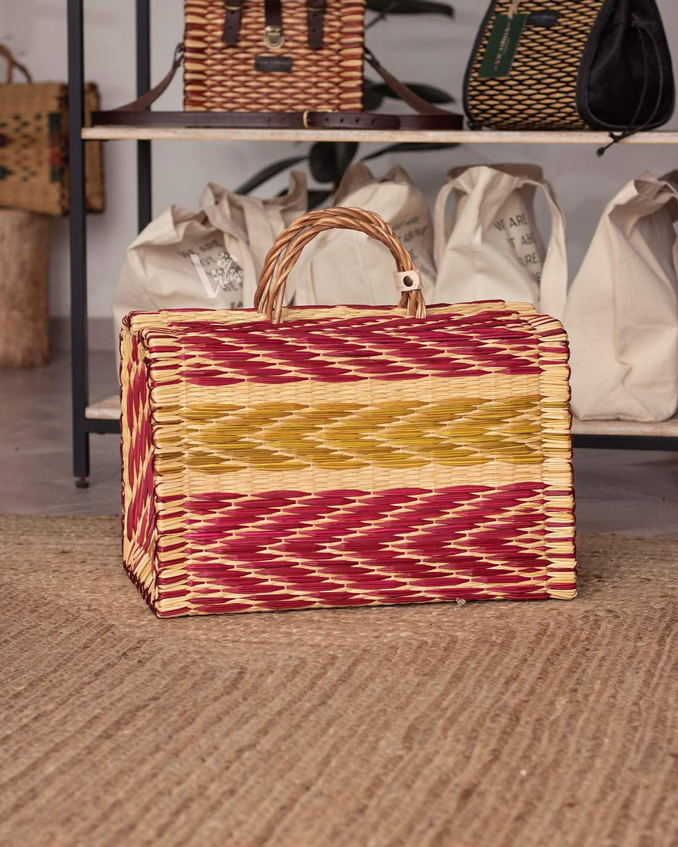 Miniatura: Sustainable picnic basket