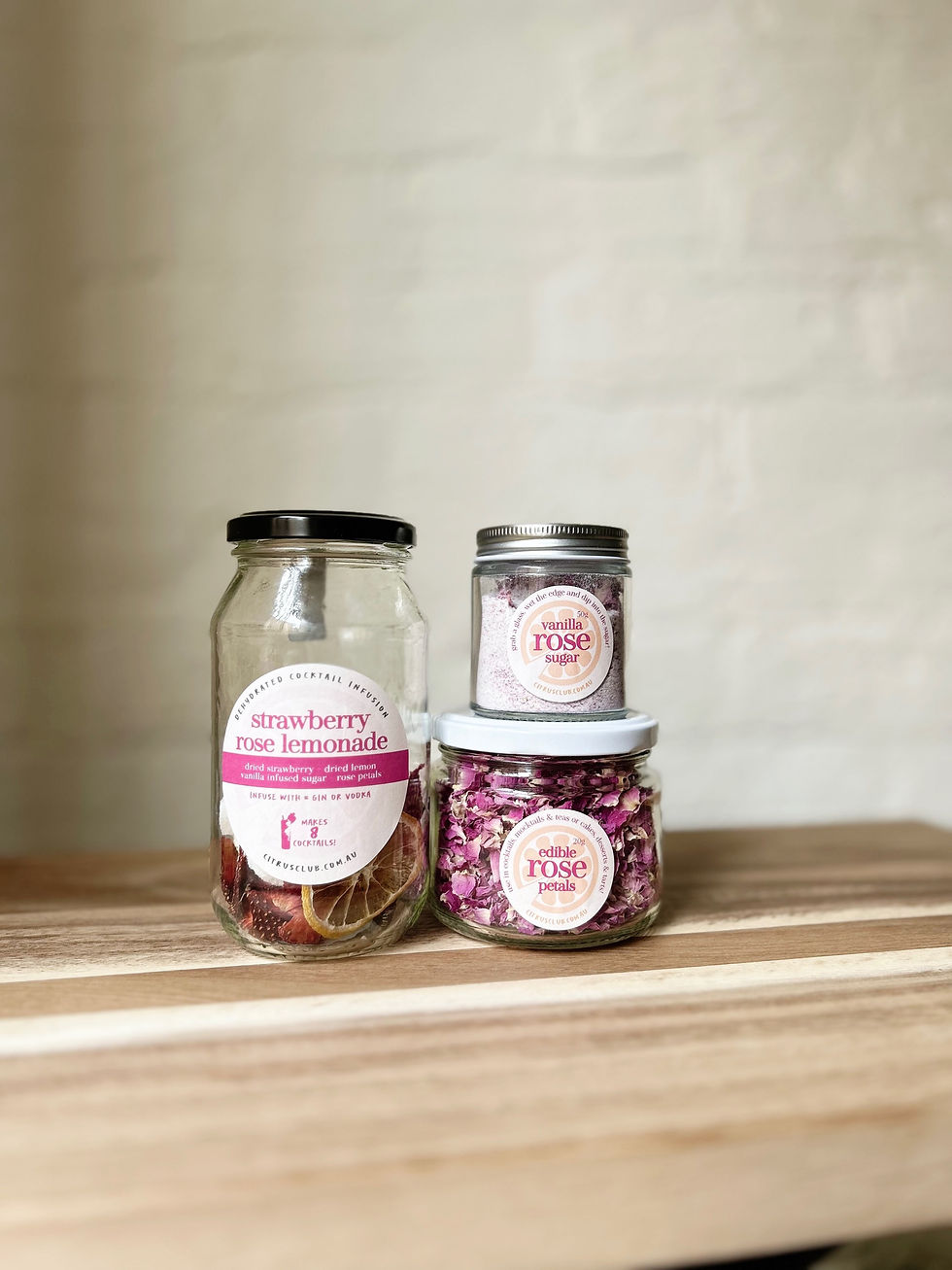 Thumbnail: Edible Rose Petals