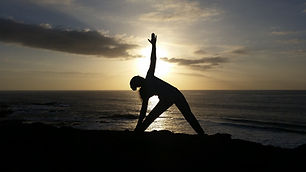 Anne Vogel Fuerteventura AcademyaO Yoga Klippen Sonnenuntergang