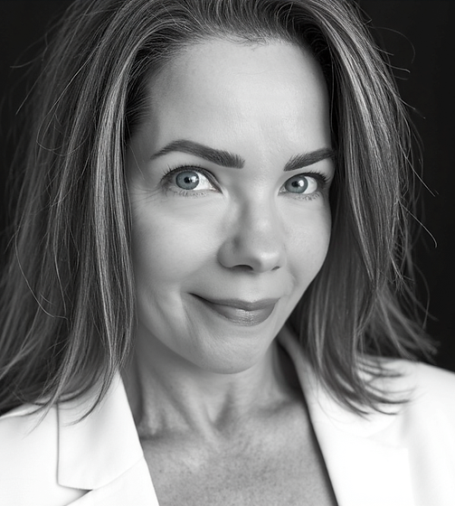 Monica Chase Headshot, A black & white photo of the author
