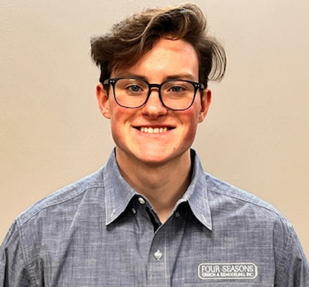 Zane Headshot.JPG