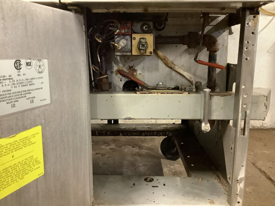 Thumbnail: 152-0613 Frymaster EM145E Natural Gas 3-Bank Fryer