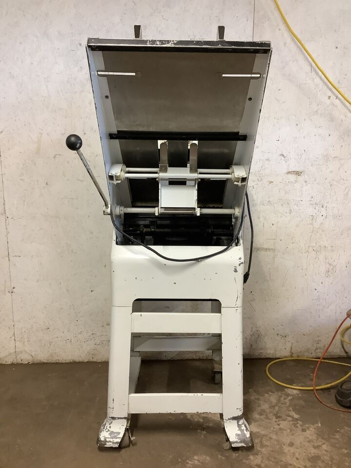 Thumbnail: 152-0653 Oliver 797 Bread Slicer