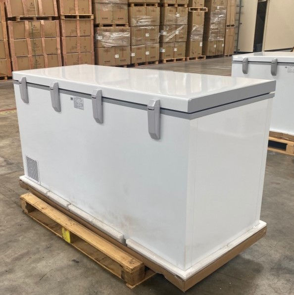 Thumbnail: 171-0383 65" Solid Top Self Contained Ultra Low Temperature Chest Freezer