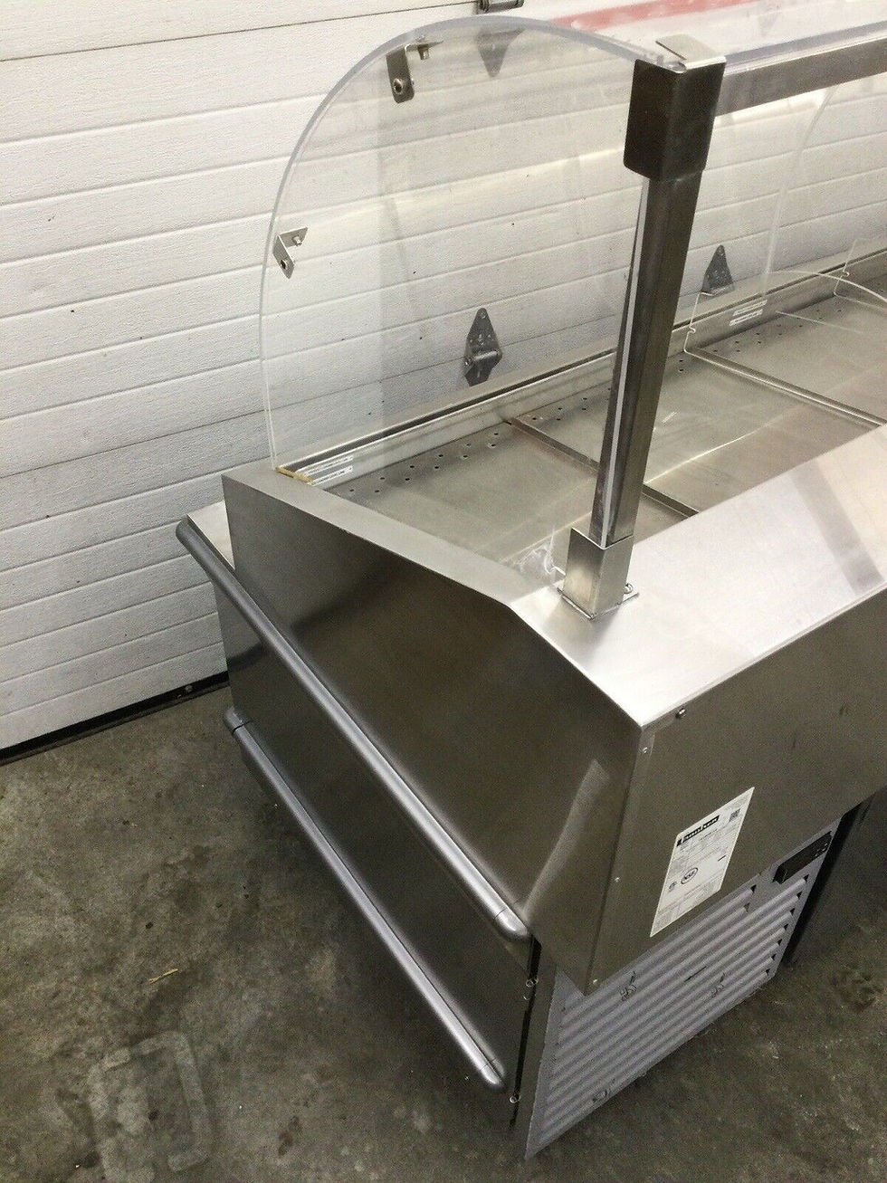 Thumbnail: 167-0268 Traulsen TD078HT1 Self Contained Seafood Service Cooler Case w/ Casters