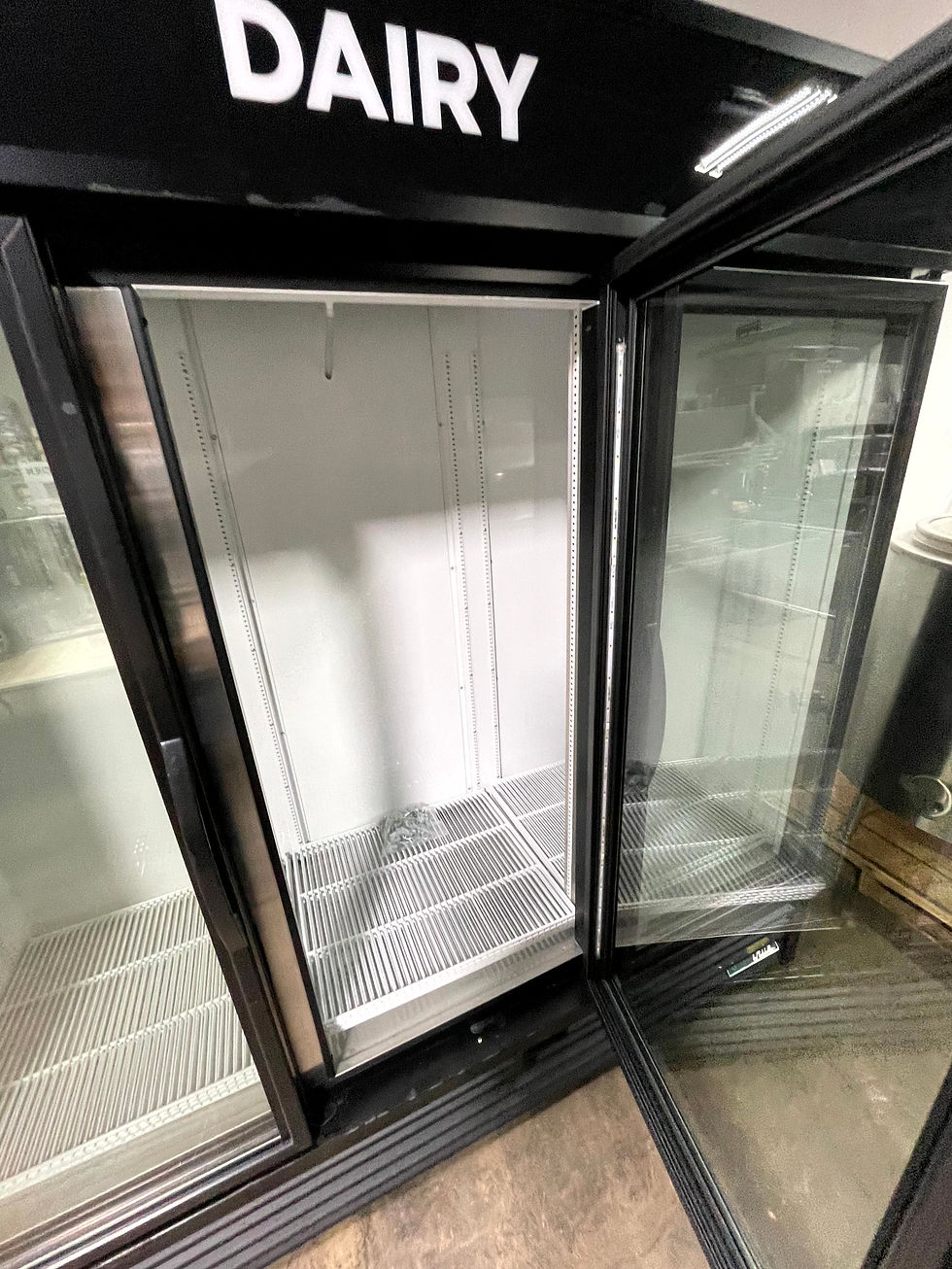 Thumbnail: 72-0432 True GDM-72-HC-TSL01 3-Door Self Contained Cooler