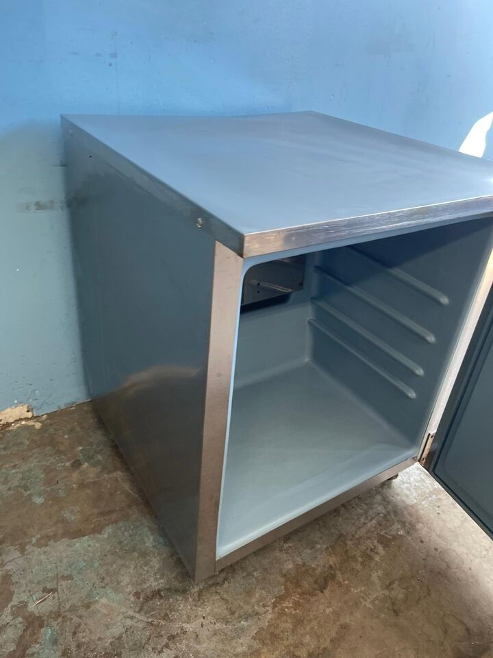 Thumbnail: 75-0448 Delfield Star2 27" Self Contained Undercounter Cooler