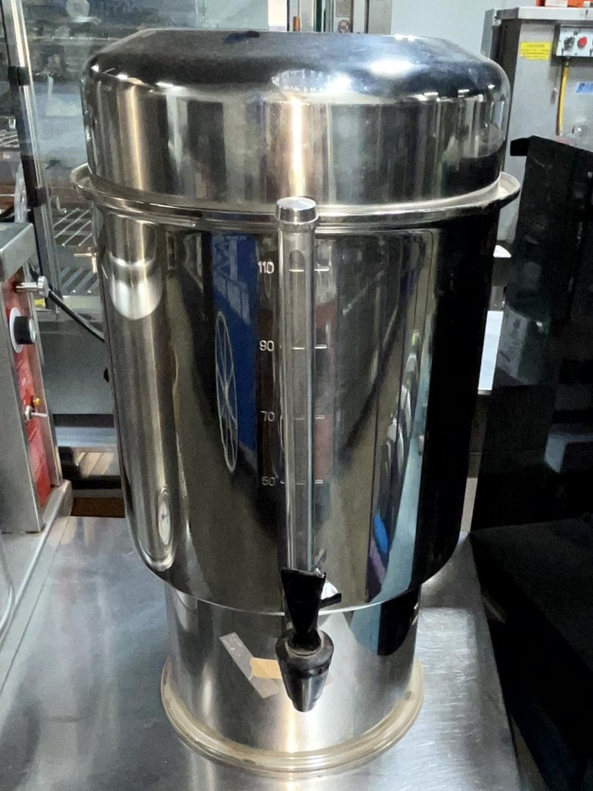 72-0467 Regalware 5-Gallon Iced Tea Dispenser