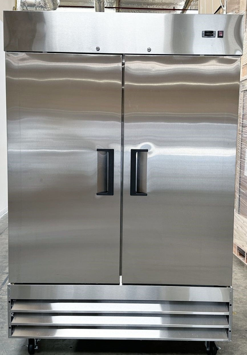 1710174 Commercial 2Door Stainless Steel Self Contained Reach In Cooler mainsite