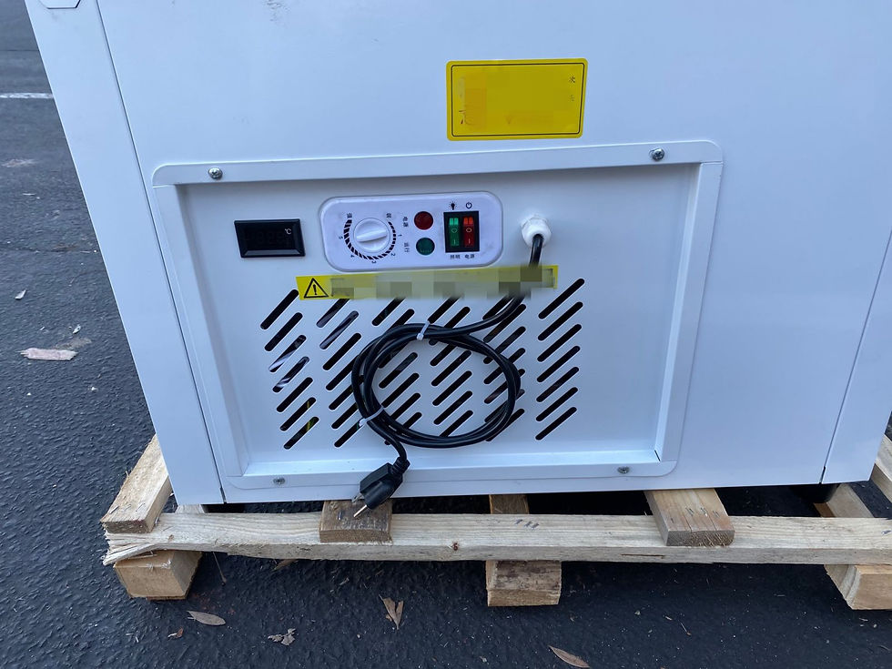 Thumbnail: 171-0406 43" Self Contained Countertop Display Freezer