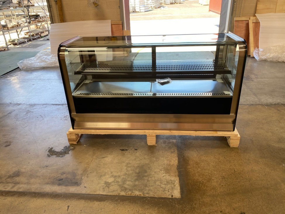 Thumbnail: 171-0286 Countertop Full Service Self Contained Bakery Case Cooler