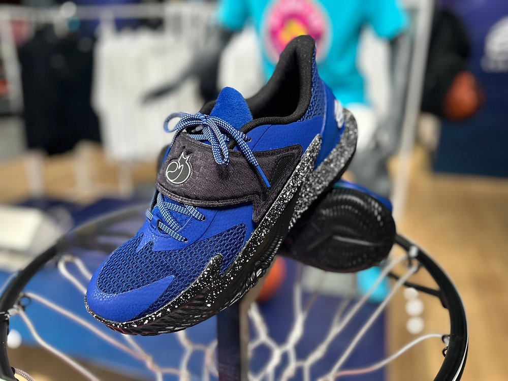 UNDER ARMOUR FOX2 100足限定モデル Under Armour D. Fox 2 'World