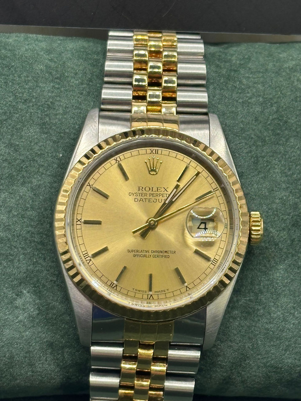 Thumbnail: Rolex Datejust 16233 36mm