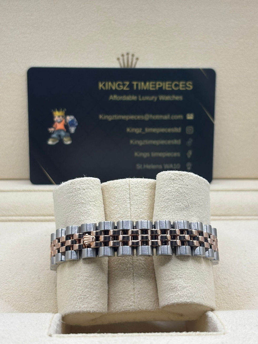 Thumbnail: Ladies rose gold Rolex Datejust 26mm diamond dial 