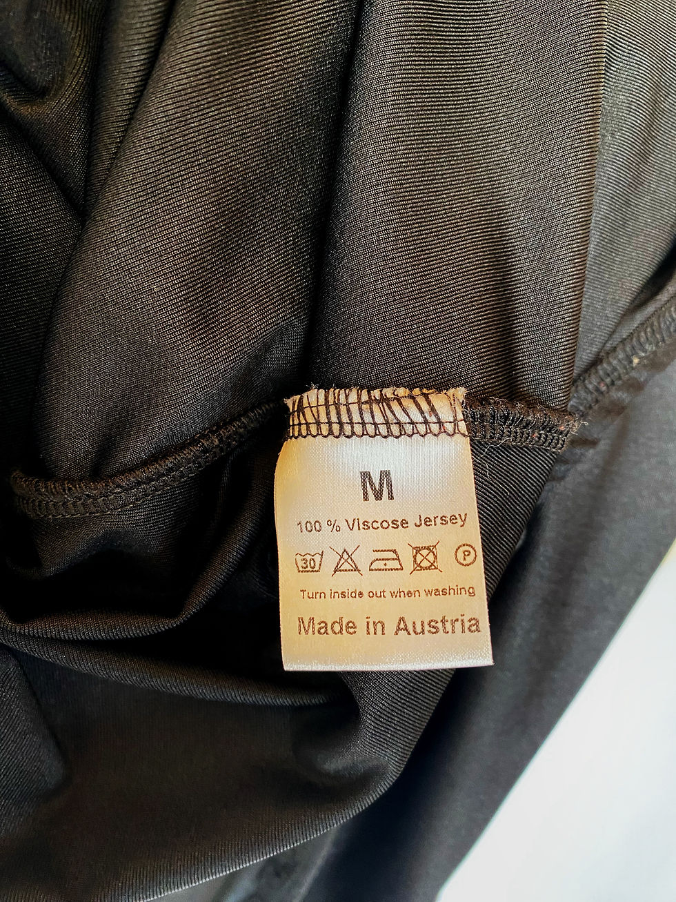 縮圖：00's Wendy & Jim Biscose Hand Printed Cutsow