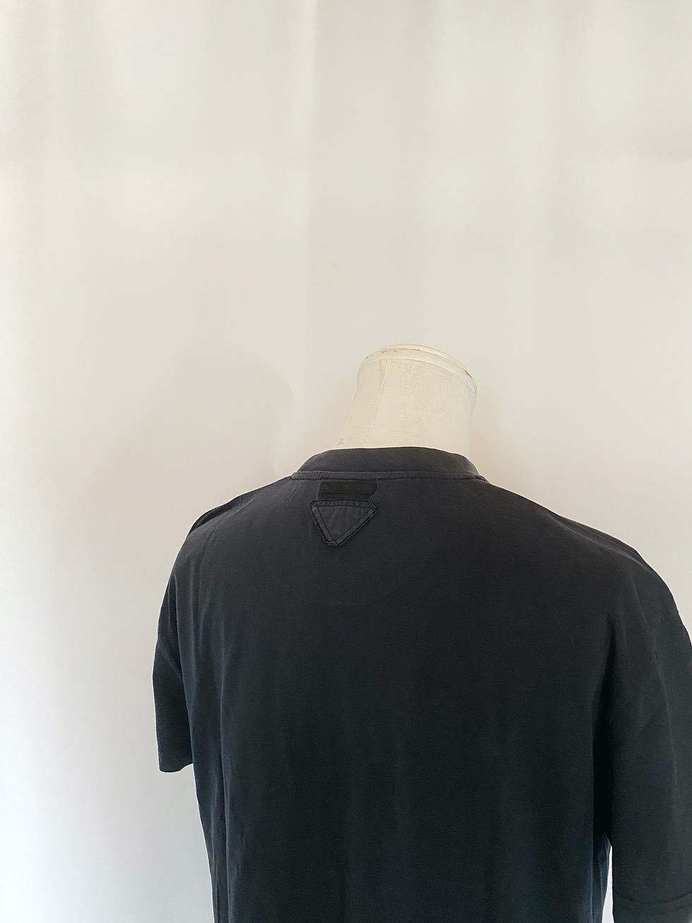 サムネイル： PRADA Black T-shirt