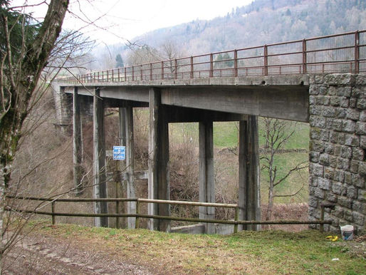 Telve, partiti i lavori per mettere in sicurezza il ponte Ceggio