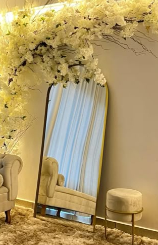 espelho de corpo inteiro arco romano com flores na parte superior kelth 