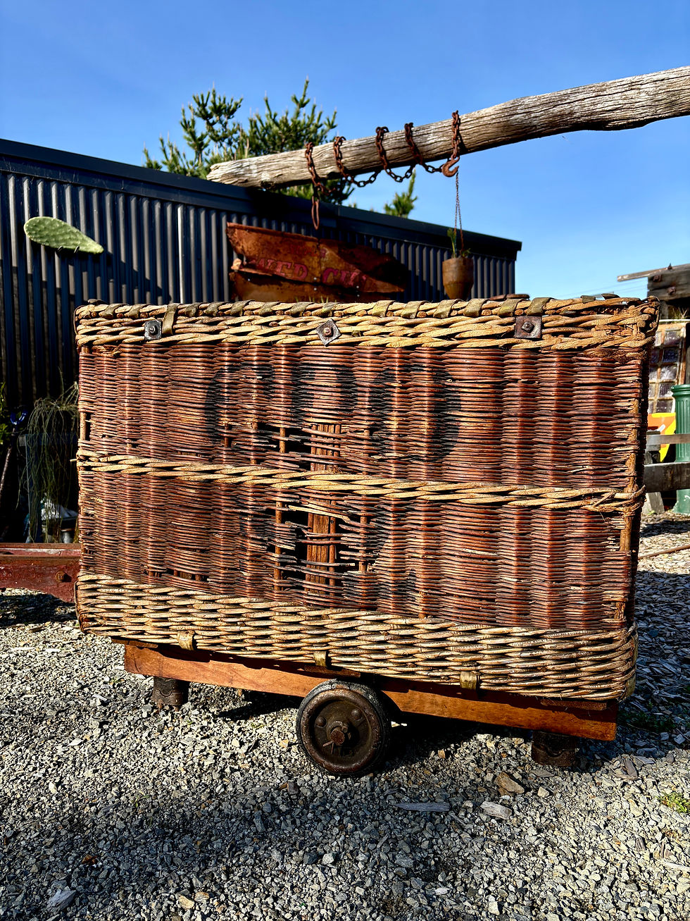 Thumbnail: Wicker GPO trolley