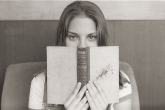 Llamada a la cualidad de lo femenino