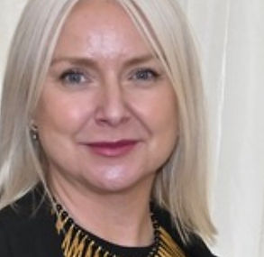 Kelly Long Marketing Manager