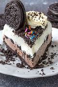Thumbnail: Oreo Ice Cream Cake