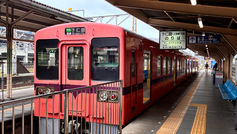 高崎から、電車で40分。生糸を運んだ鉄道で、世界遺産の町へ