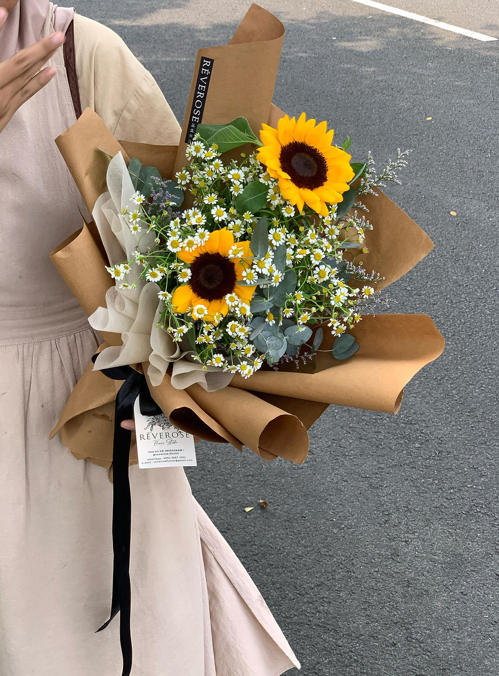 Thumbnail: Sunflower Daisy Fresh Bouquet