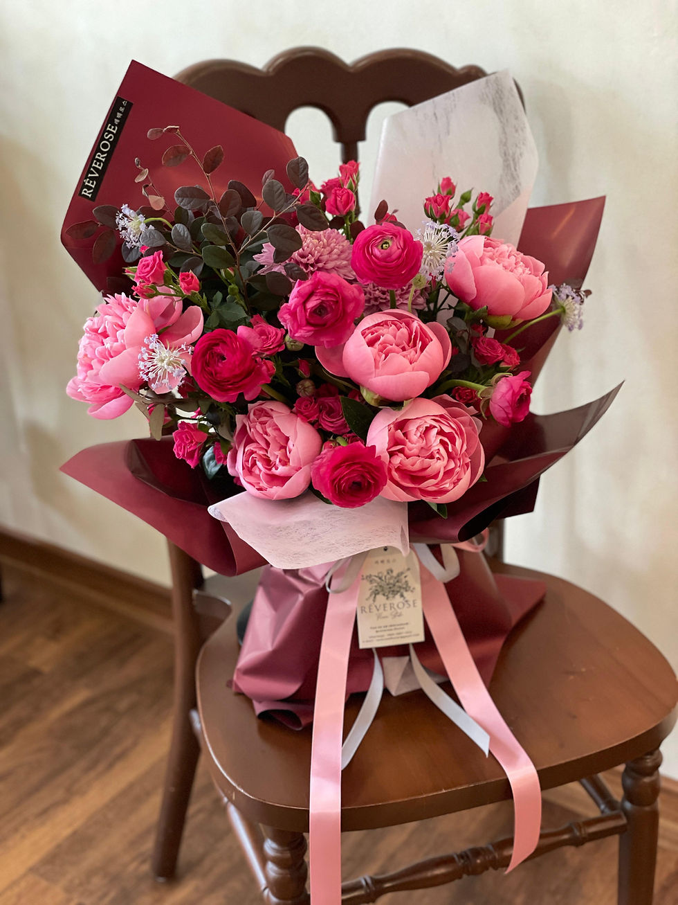 Thumbnail: Glamine Peonies Fresh Bouquet