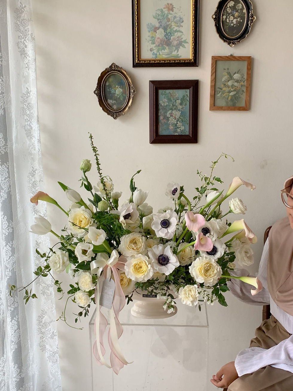 Thumbnail: Jijel Fesh Vase Centerpiece