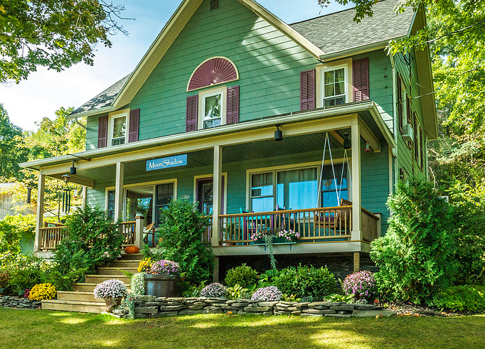 Moonshadow Bed and Breakfast