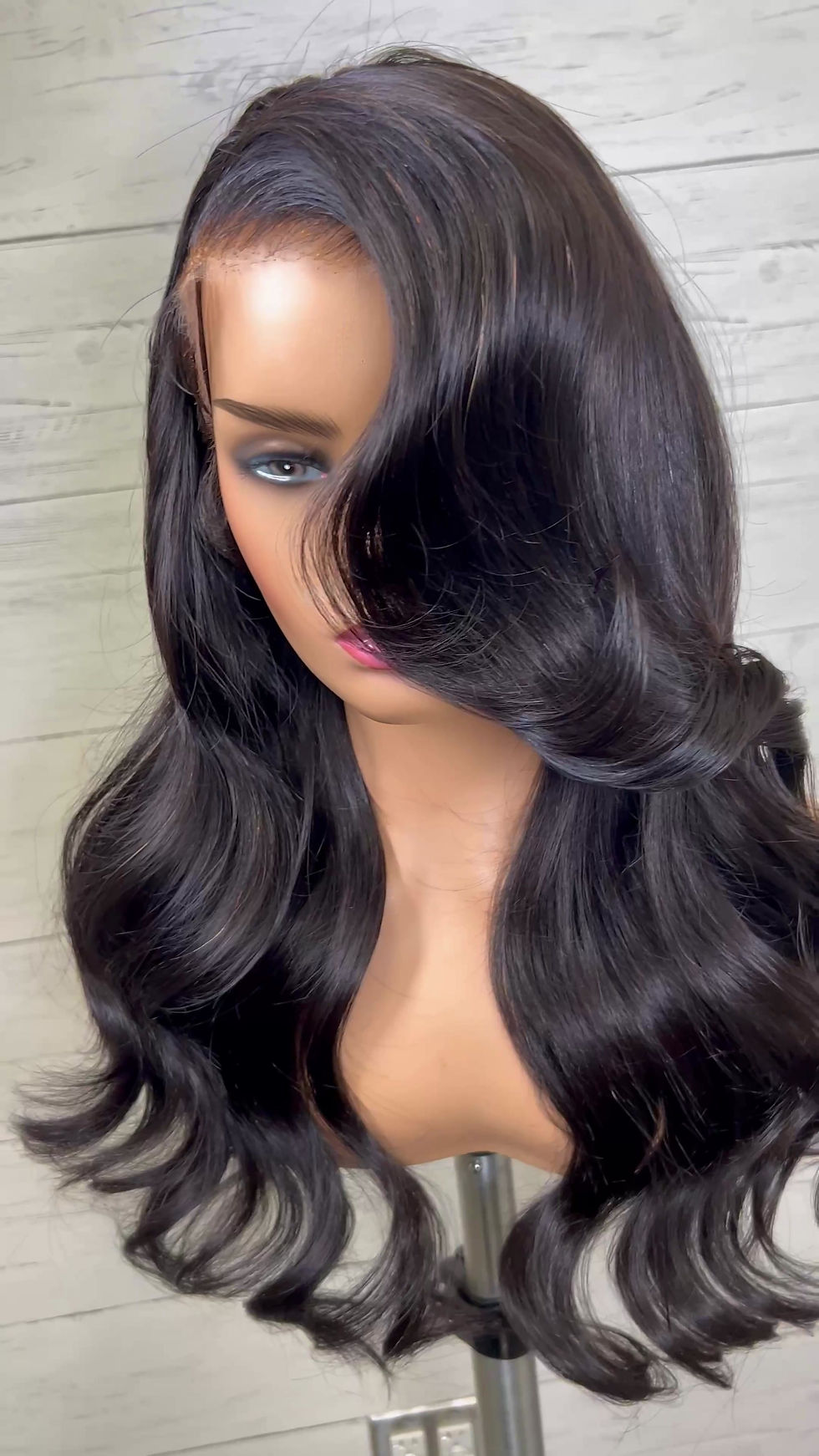 Thumbnail: 22inch 13x4 Hd Lace Frontal Layerd Unit