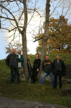 circle380.jpg