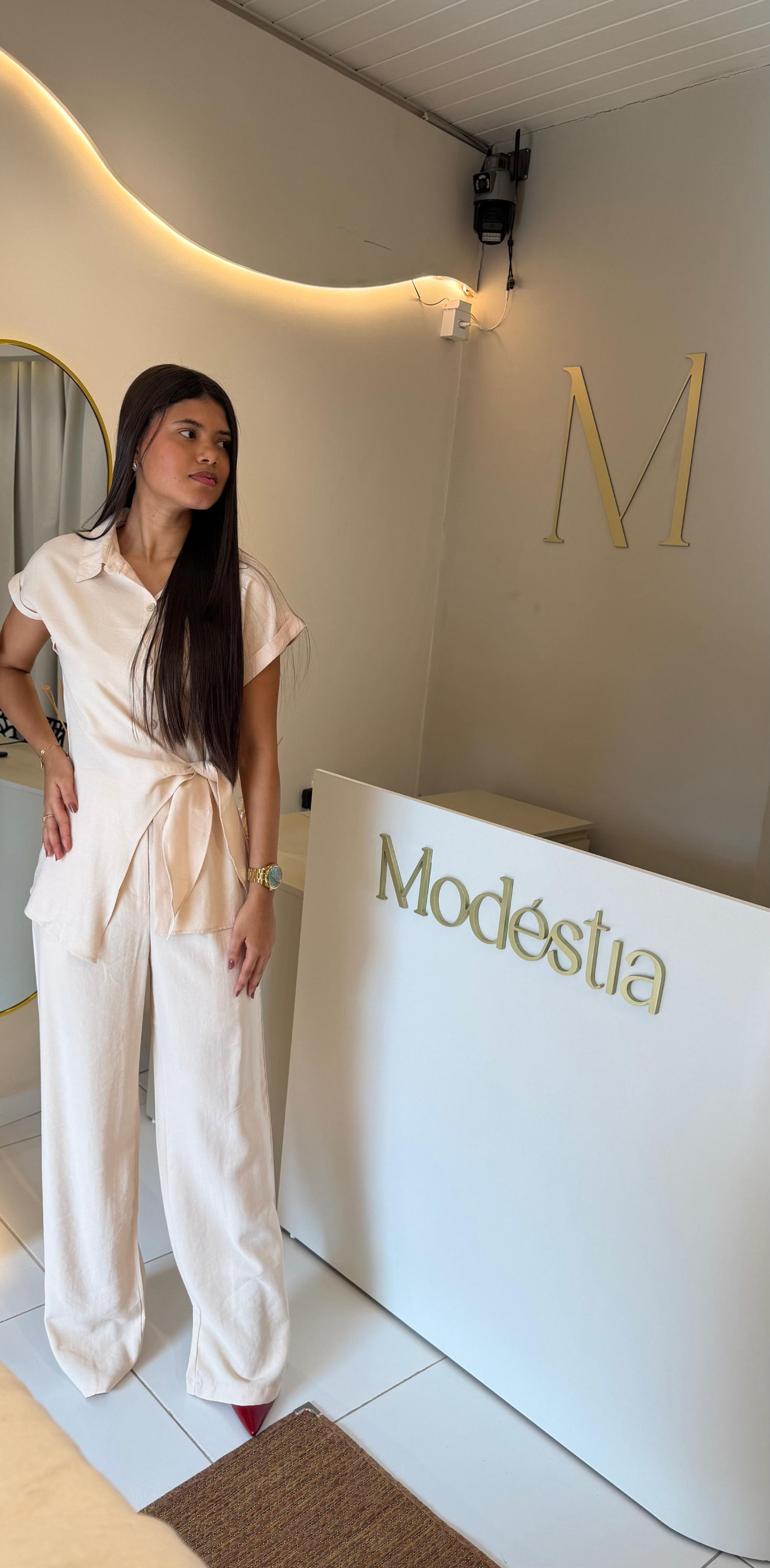 CONJ18 I Elegância Minimalista