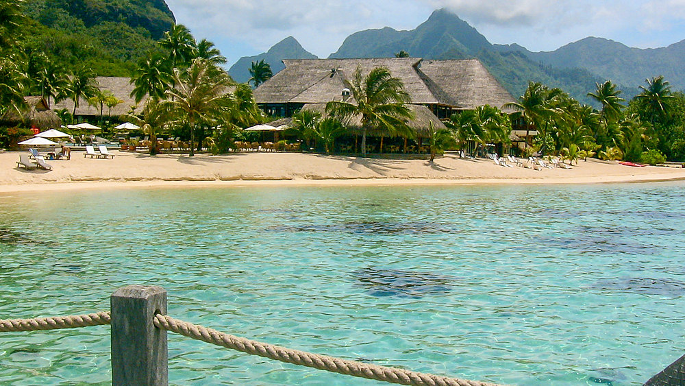 Best resorts on Moorea ...