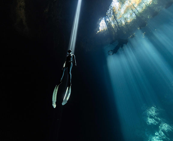 CENOTE FREEDIVING