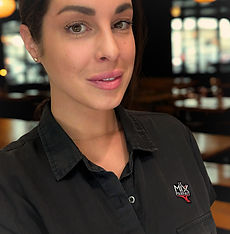 Geneviève, bartender