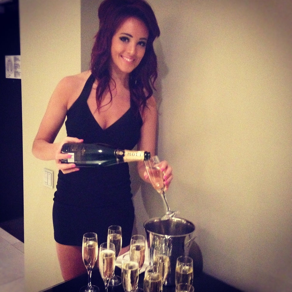 hostess1