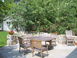 Bluestone patio and no-coping wall with Aspen Grove
