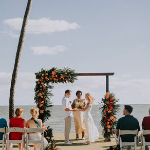 Where Love Meets the Ocean: A Ceremony Framed by Tropical Elegance