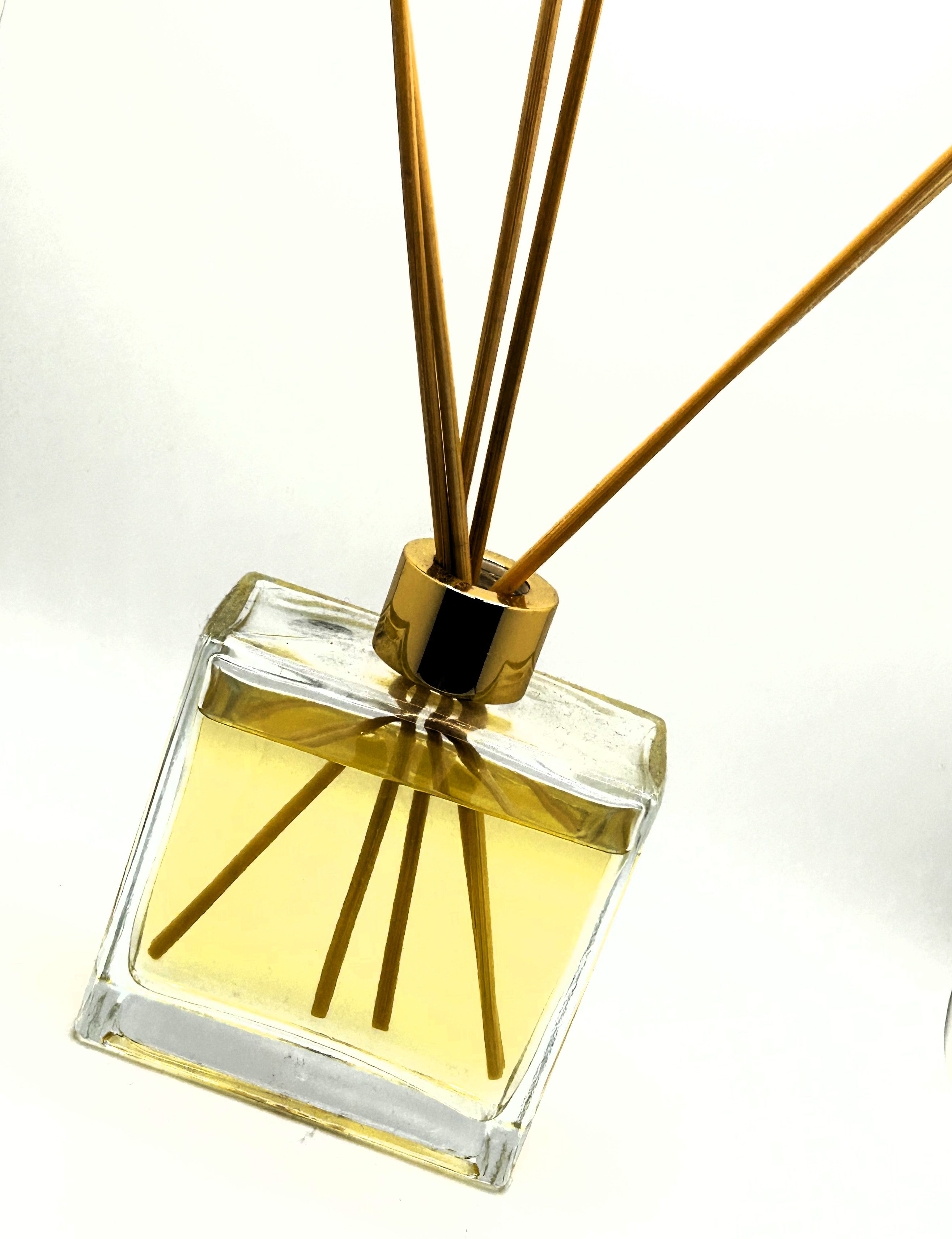 Palo Santo & Sandalwood -Room Diffuser