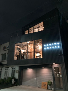 狭小地に建つカフェ｜重量鉄骨のフォーミュラハウス