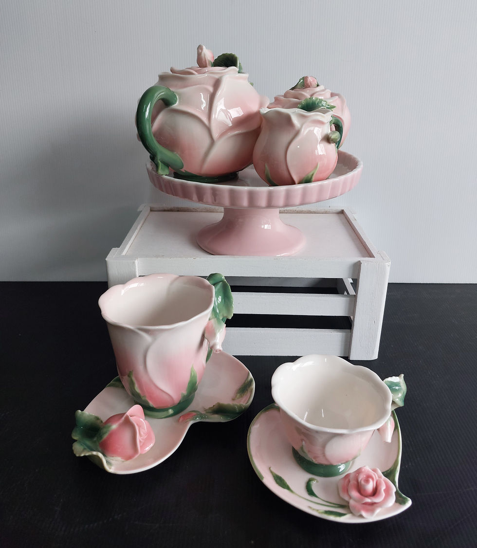 Thumbnail: Floralis Tea Set
