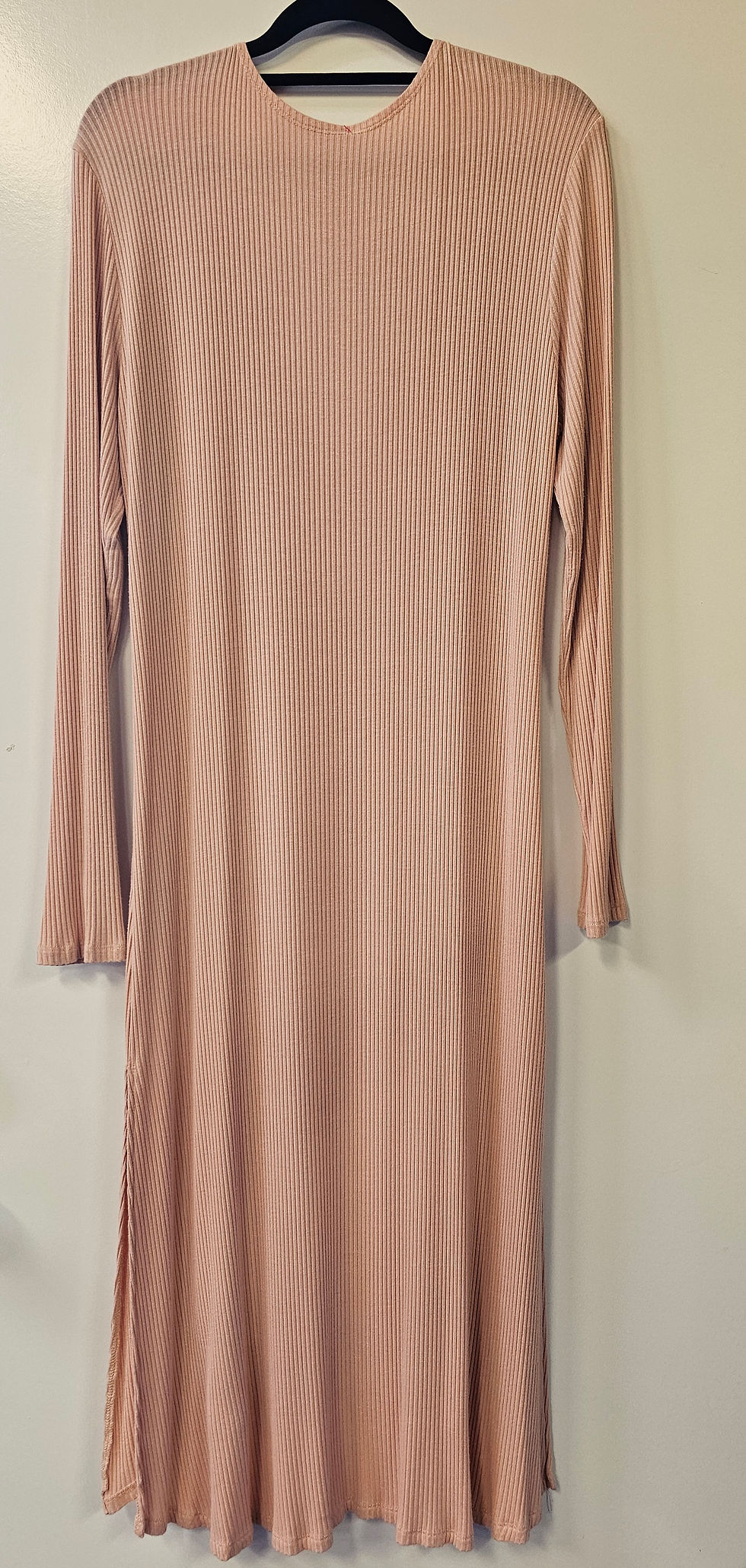 Thumbnail: Peach cardigan 