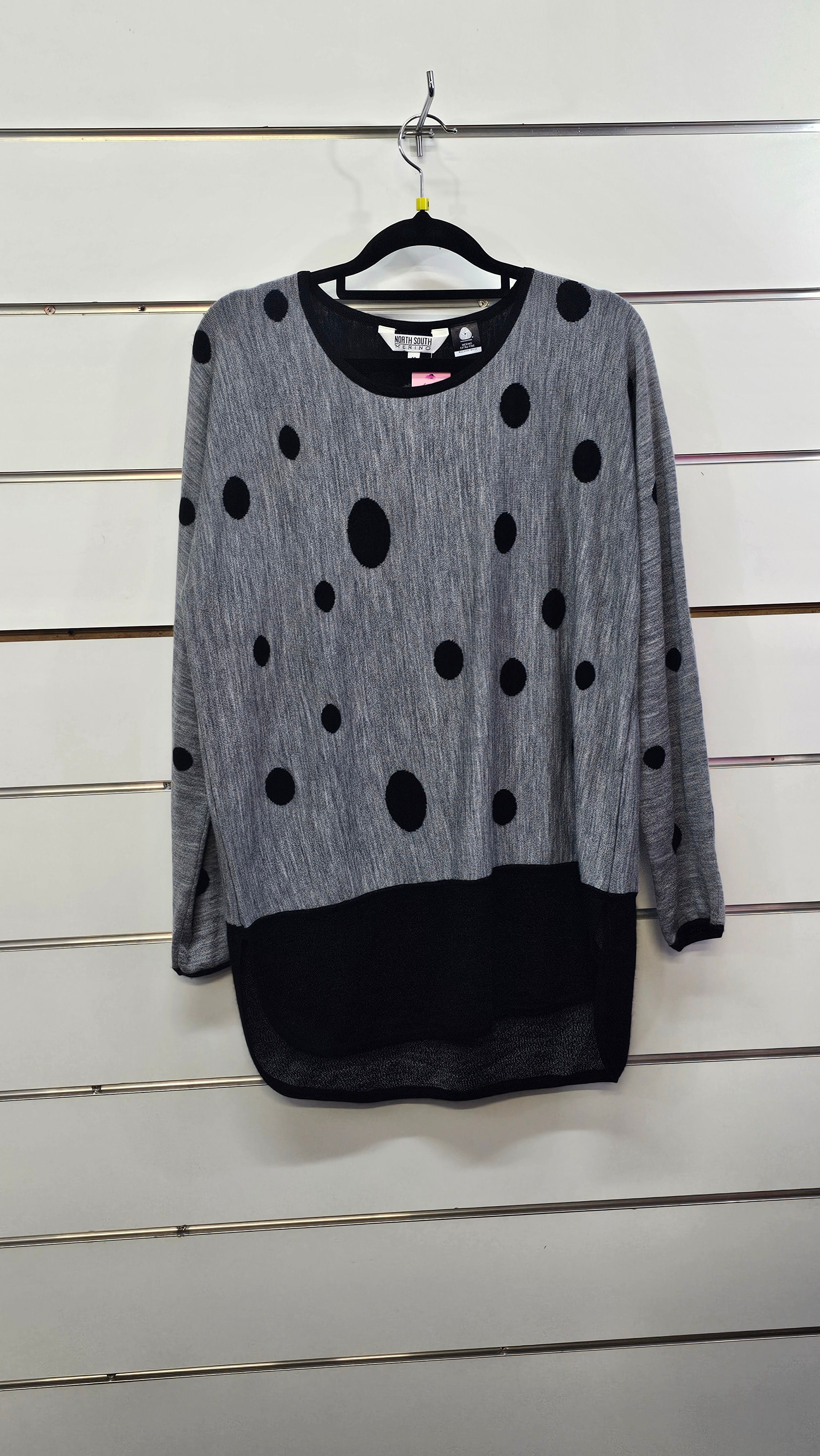 Northsouth Merino Top, Grey/Black Dots M