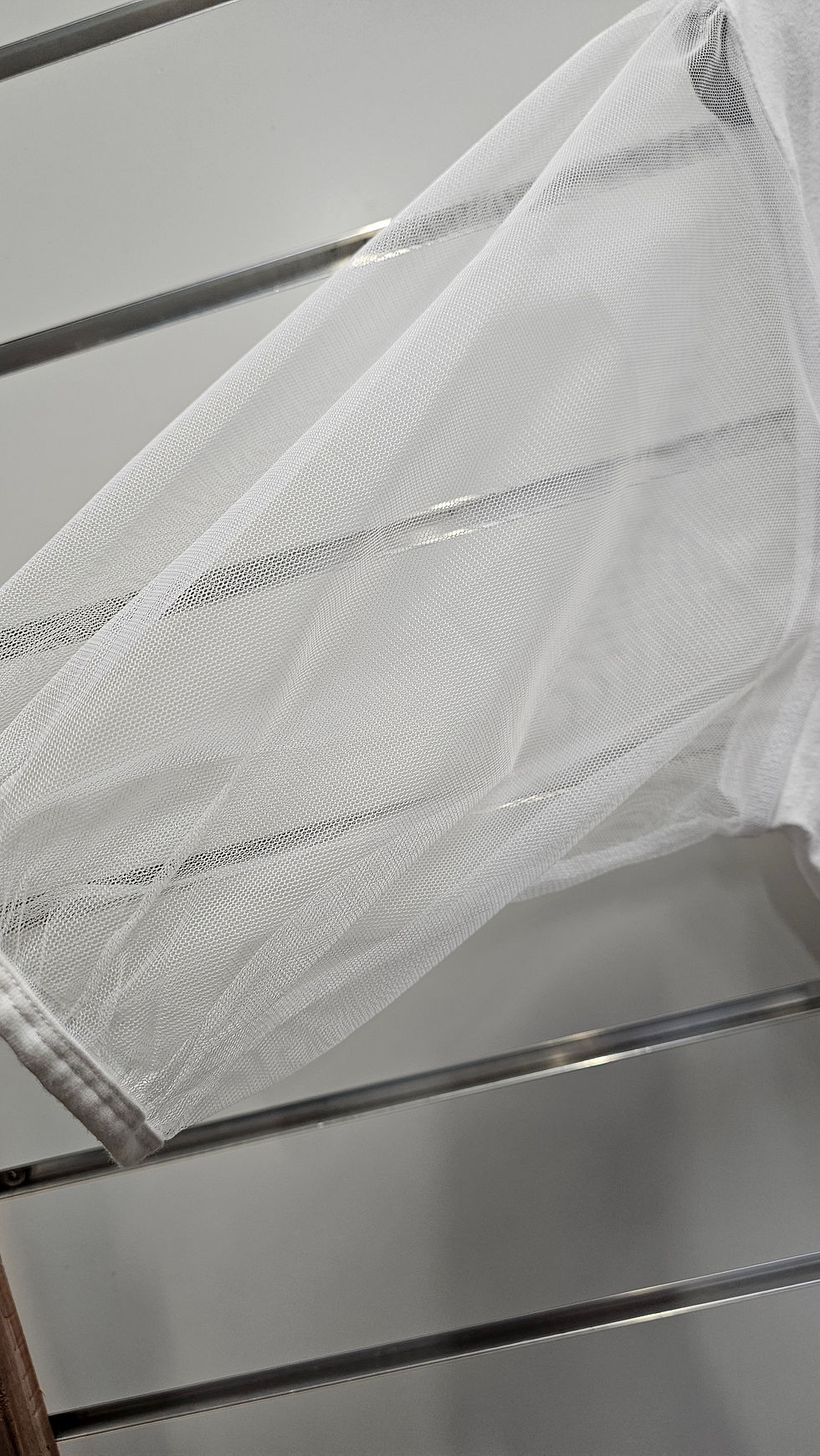 Thumbnail: K+K white t-shirt with net sleeves 95% Cotton - size L
