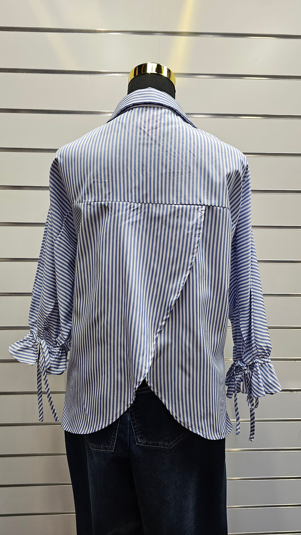Thumbnail: Blue And White Shirt - Shirt 2XL