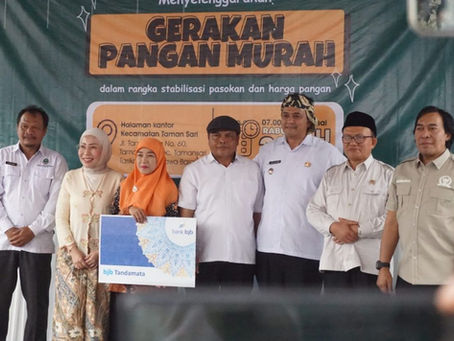 Ribuan Warga Antre Gerakan Pangan Murah, Harga Beras Mulai Rp15.500 per Kilogram