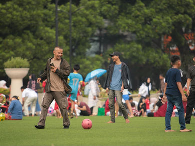 Resmi Dibuka Kembali, Alun-alun Bandung Bebas PKL dan Akses Masuk Diperketat